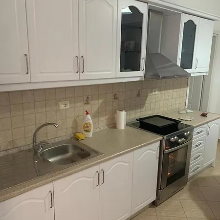 Grey Luxury ساراندا